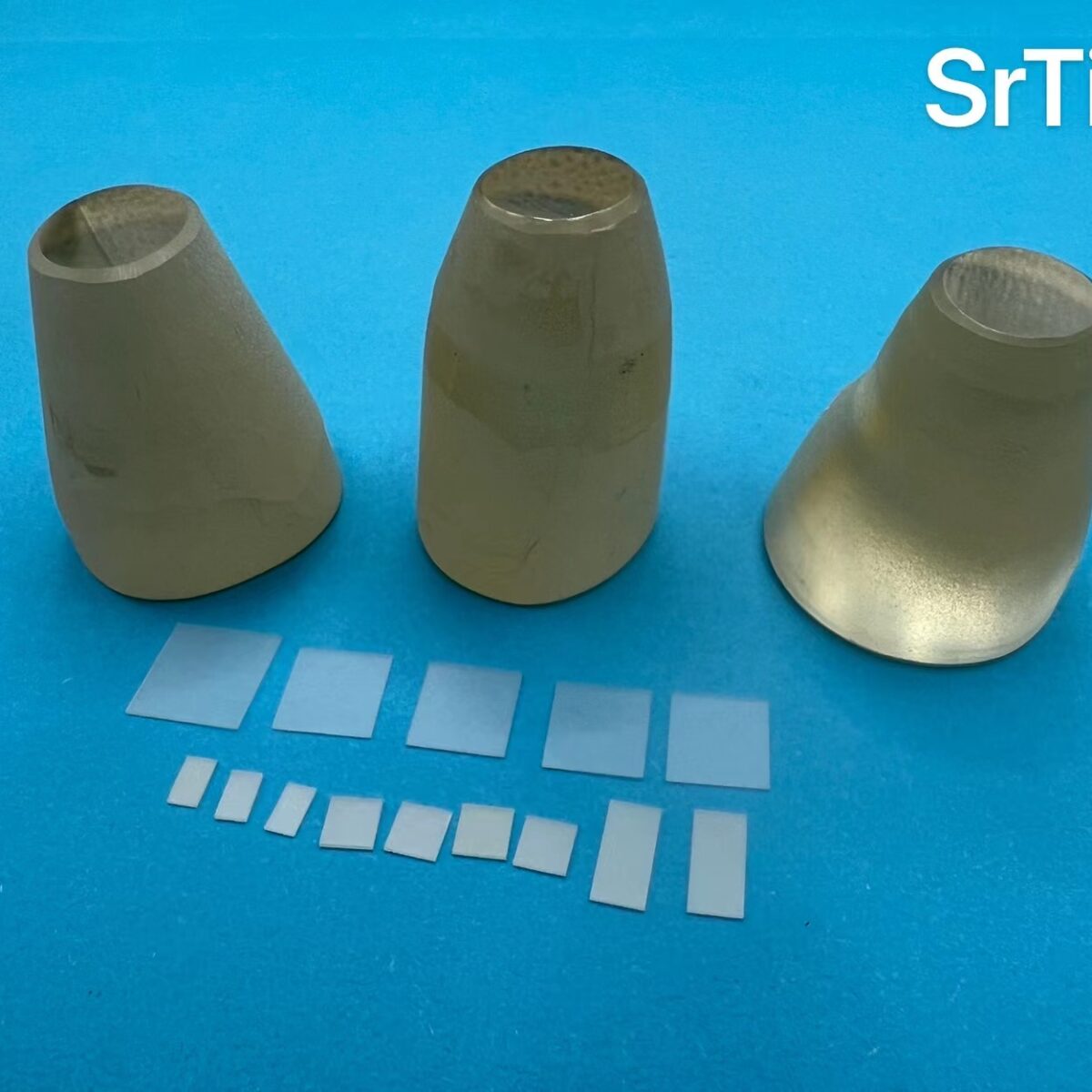 10 mm x 10 mm x 0.5 mm SrTiO3 Single Crystal Substrates, Orientation